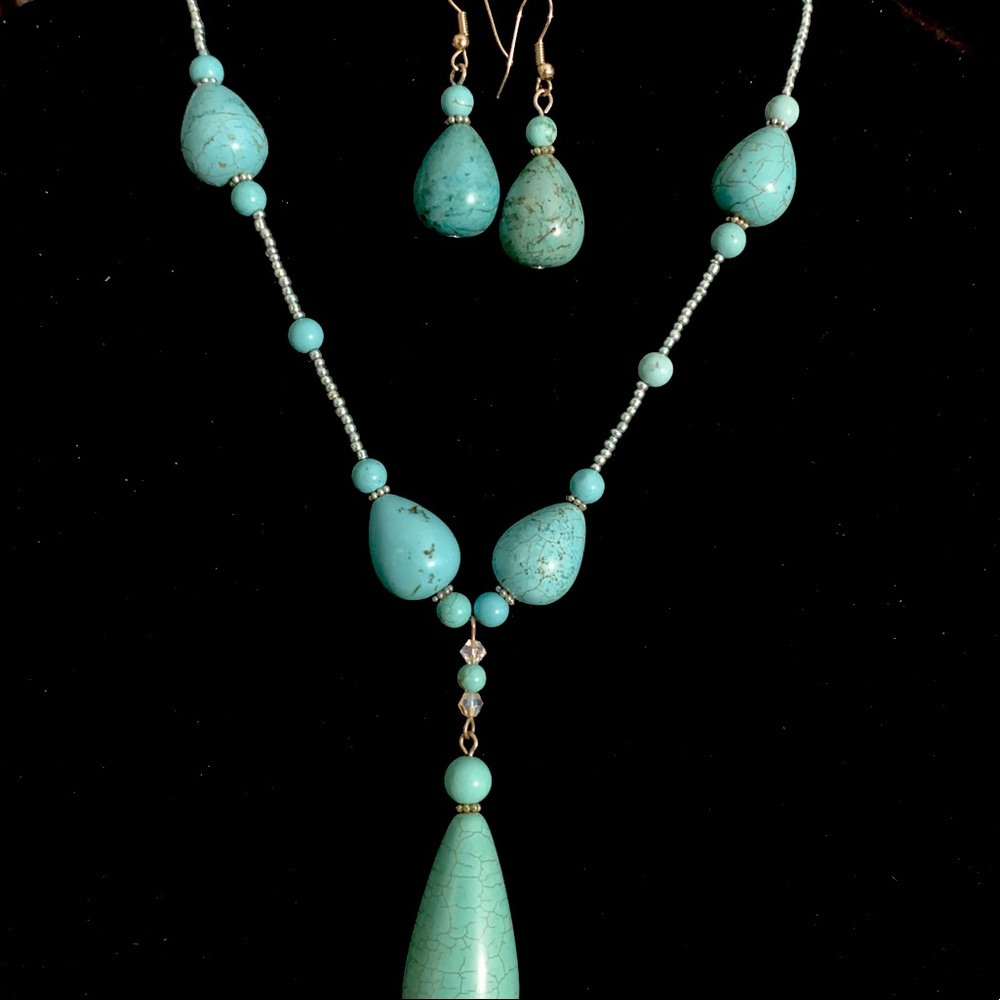 Turquoise Necklace Set NWT